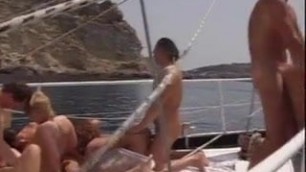 Magma swingt auf dem Sexschiff Aphrodite.avi.mp4 openload.mp